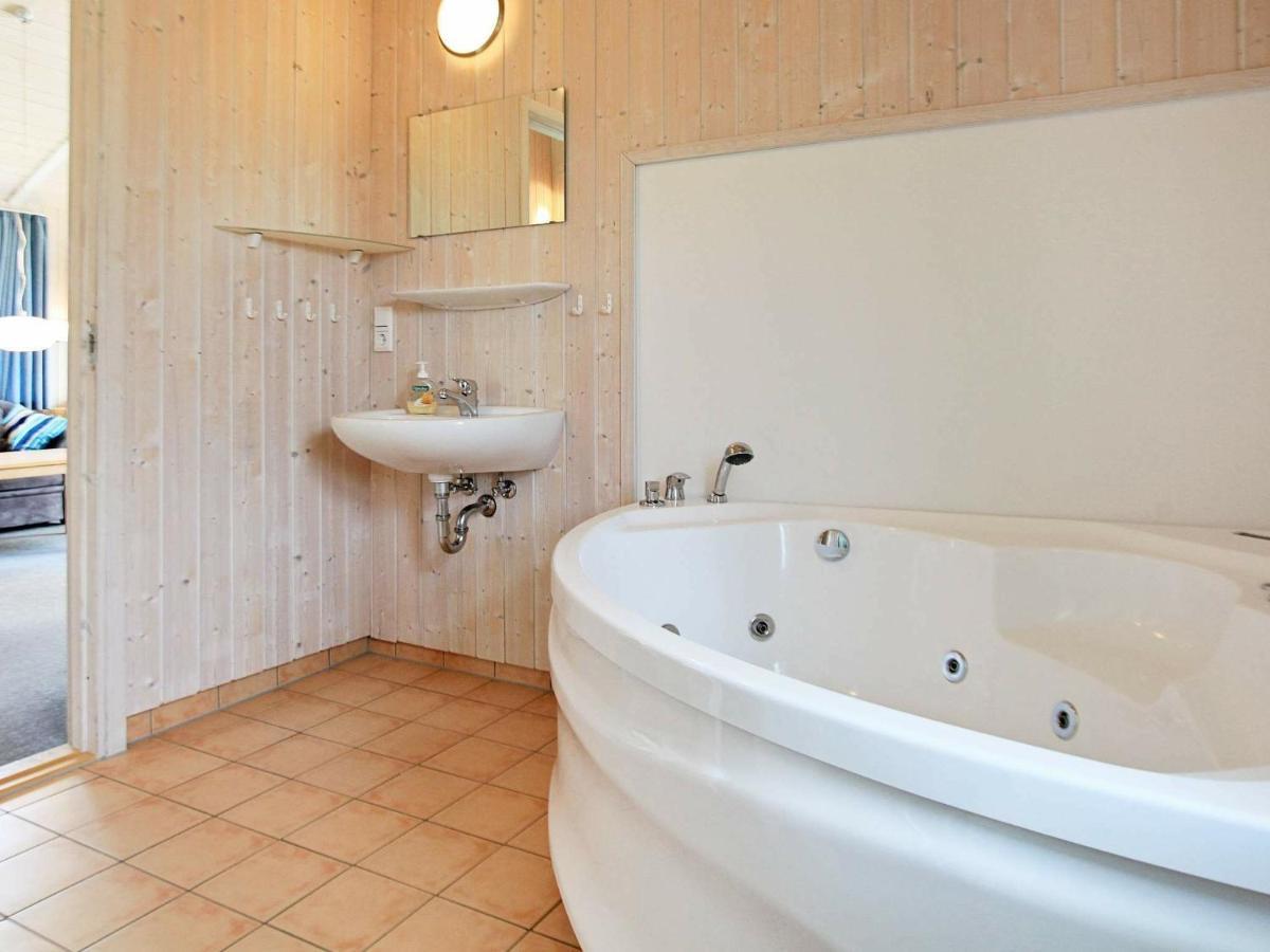 Two-Bedroom Holiday Home In Otterndorf 4 Exterior photo